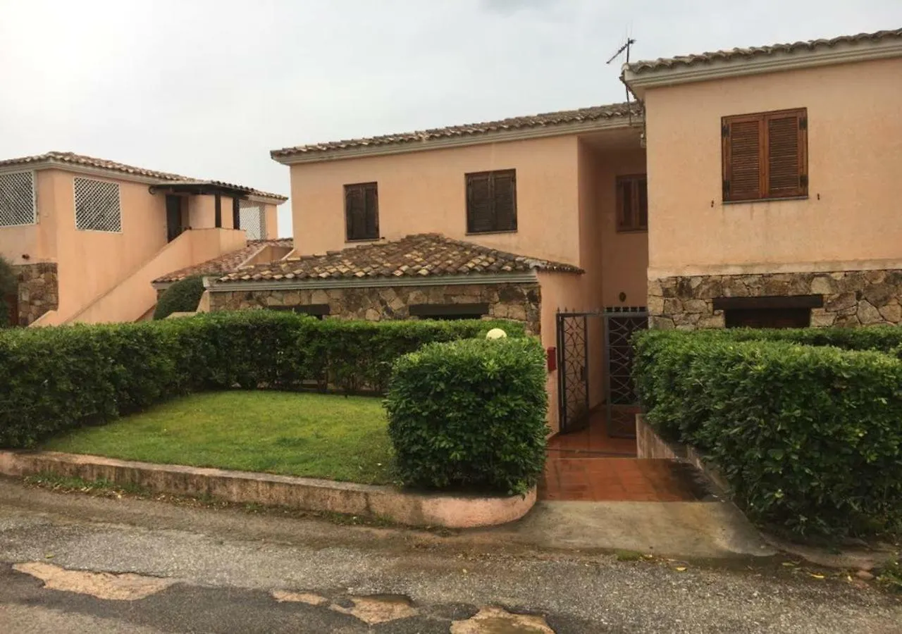 Casa Asparagi Holiday home Monte Petrosu Italy